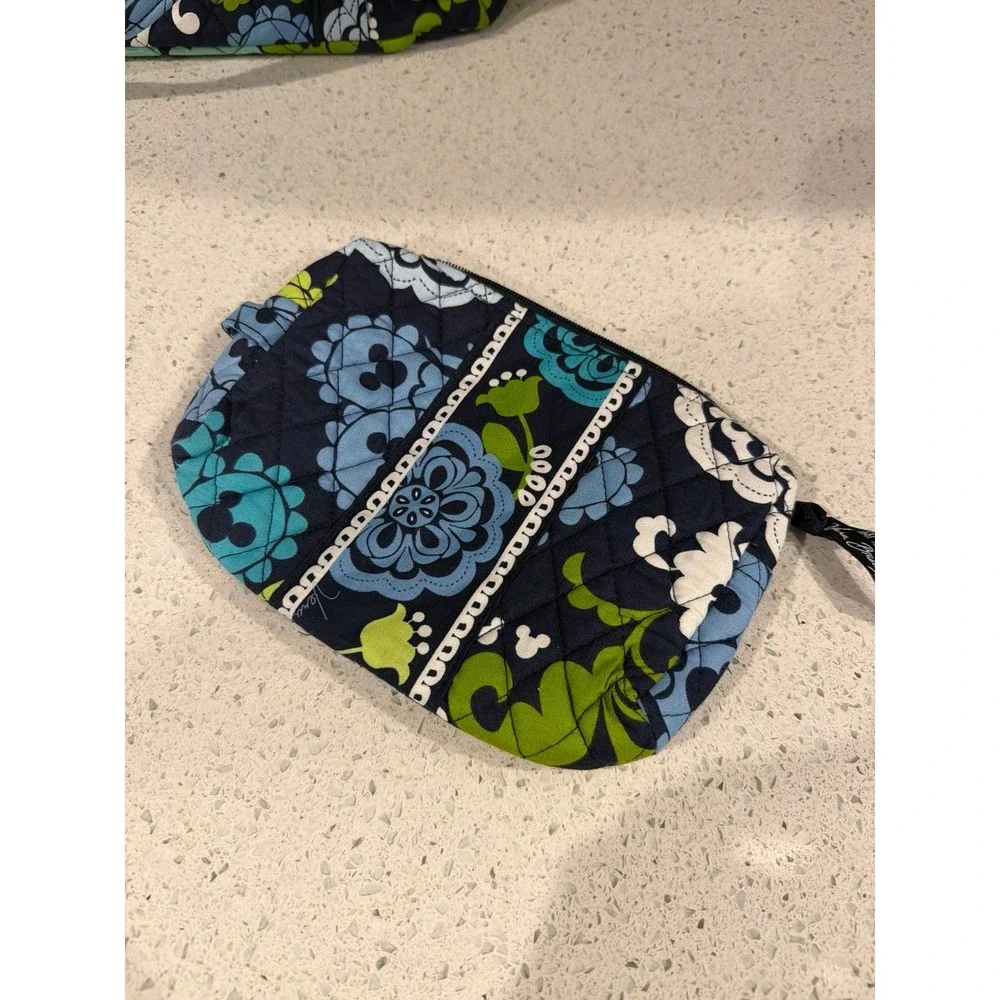 Vera Bradley Disney Wheres Mickey Large Tote‎